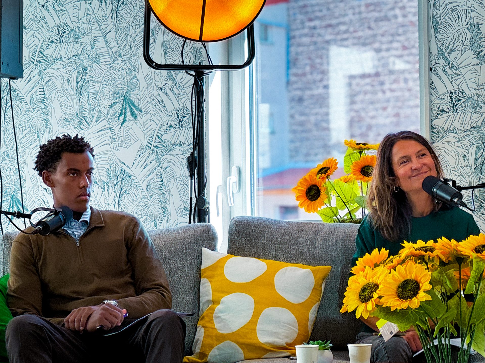 Lijalem Blandin et Mathilde Girault lors de l'émission podcast « Demain s'invente ici »